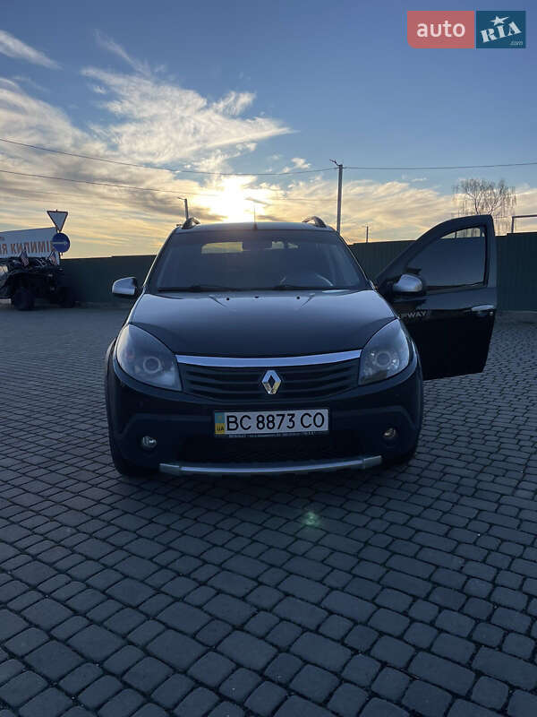 Renault Sandero 2012 Renault Sandero 2012