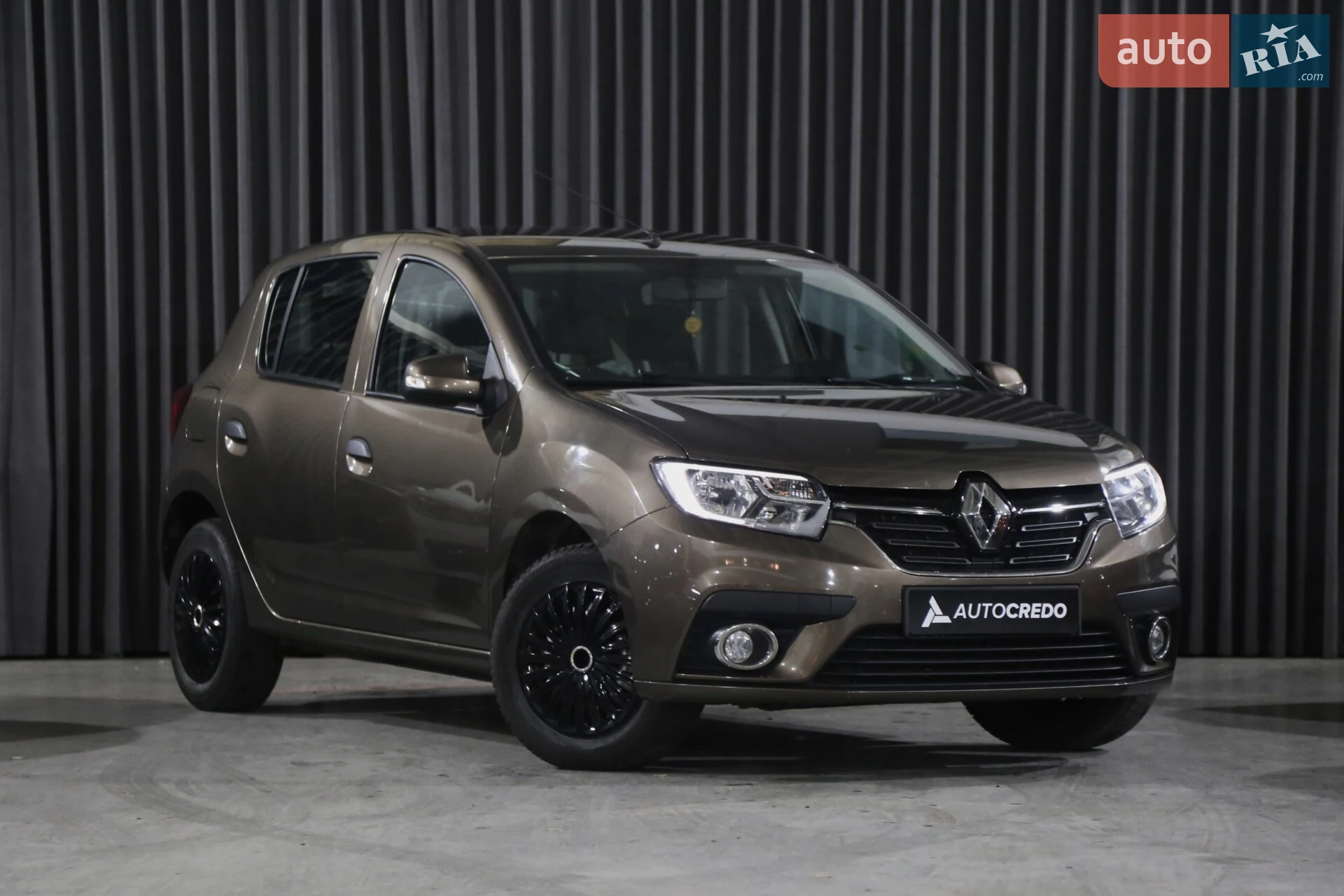 2019 Renault Sandero - фото 1