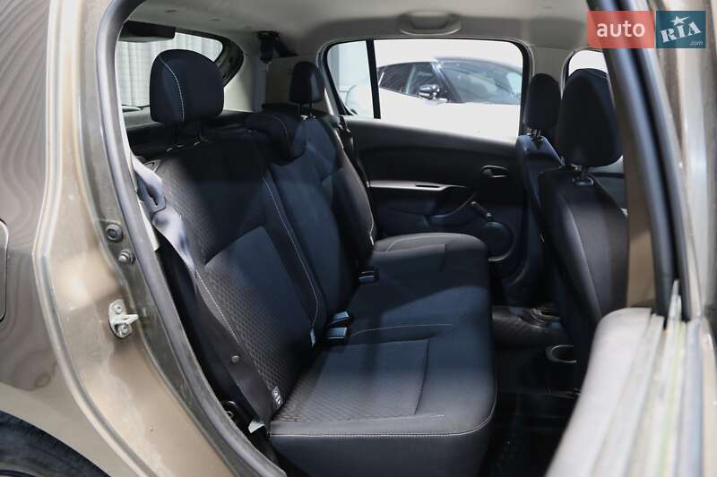 Хетчбек Renault Sandero 2019 в Києві фото 11 Хетчбек Renault Sandero 2019 в Києві