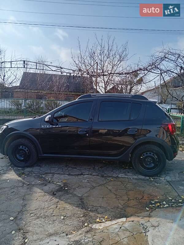 Хэтчбек Renault Sandero 2021 в Хмельницком