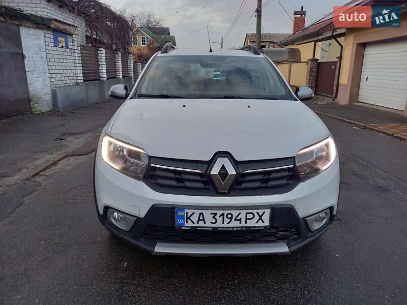 Хэтчбек Renault Sandero 2021 в Киеве