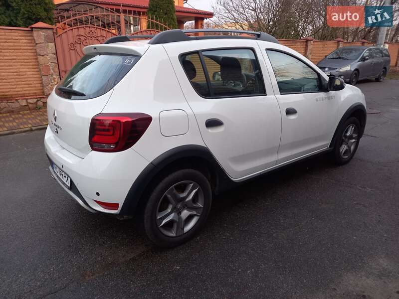 Хэтчбек Renault Sandero 2021 в Киеве