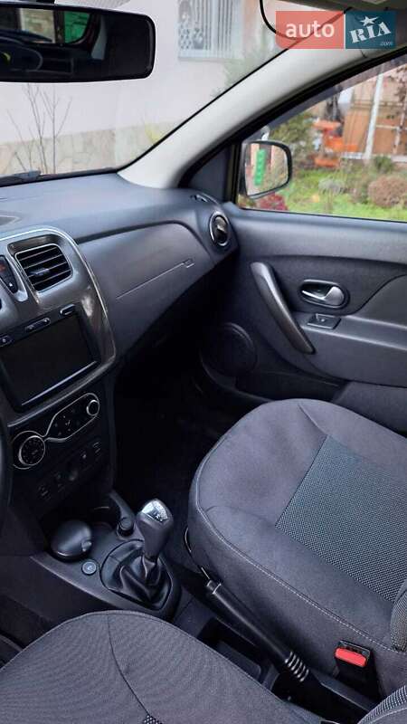 Хетчбек Renault Sandero 2020 в Ізмаїлі фото 25 Хетчбек Renault Sandero 2020 в Ізмаїлі