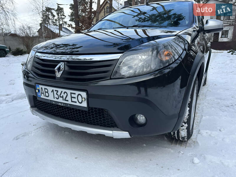Хетчбек Renault Sandero 2012 в Києві фото 20 Хетчбек Renault Sandero 2012 в Києві
