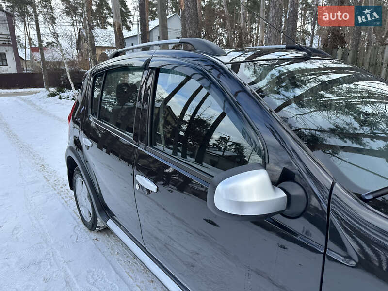 Хетчбек Renault Sandero 2012 в Києві фото 17 Хетчбек Renault Sandero 2012 в Києві