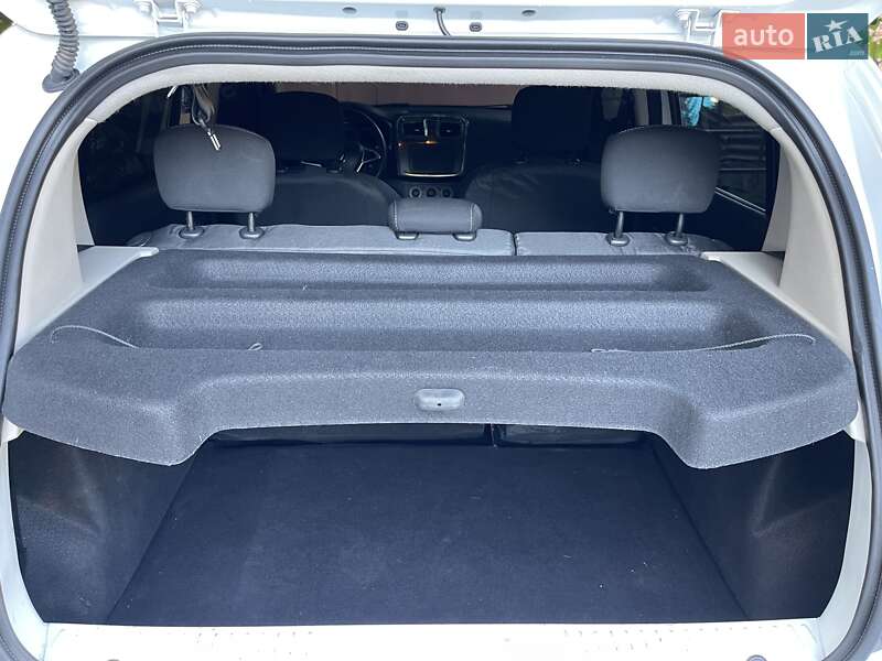 Хэтчбек Renault Sandero 2018 в Каменке фото 16 Хэтчбек Renault Sandero 2018 в Каменке