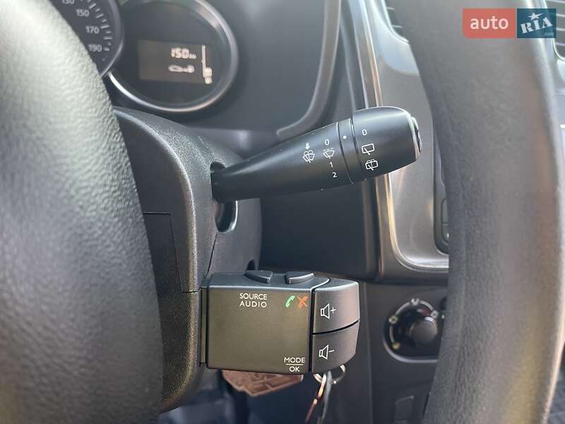 Хэтчбек Renault Sandero 2018 в Каменке фото 31 Хэтчбек Renault Sandero 2018 в Каменке