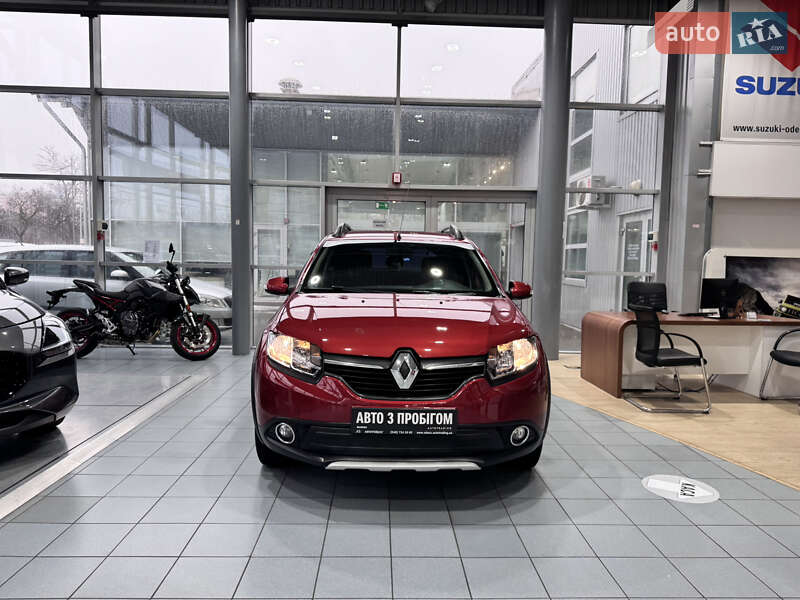 Хэтчбек Renault Sandero 2015 в Одессе