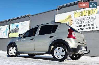 Хэтчбек Renault Sandero 2011 в Киеве