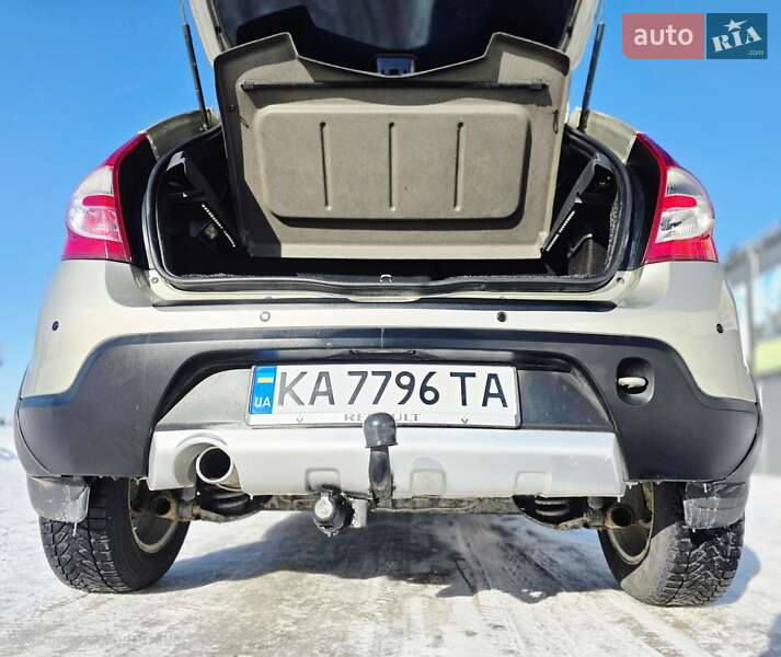 Хэтчбек Renault Sandero 2011 в Киеве