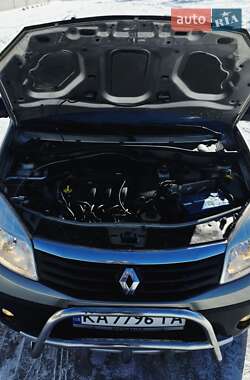 Хэтчбек Renault Sandero 2011 в Киеве