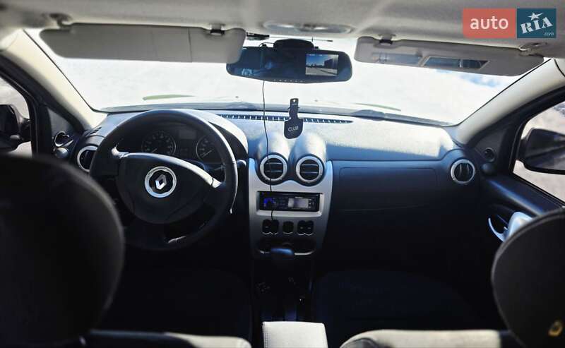 Хэтчбек Renault Sandero 2011 в Киеве