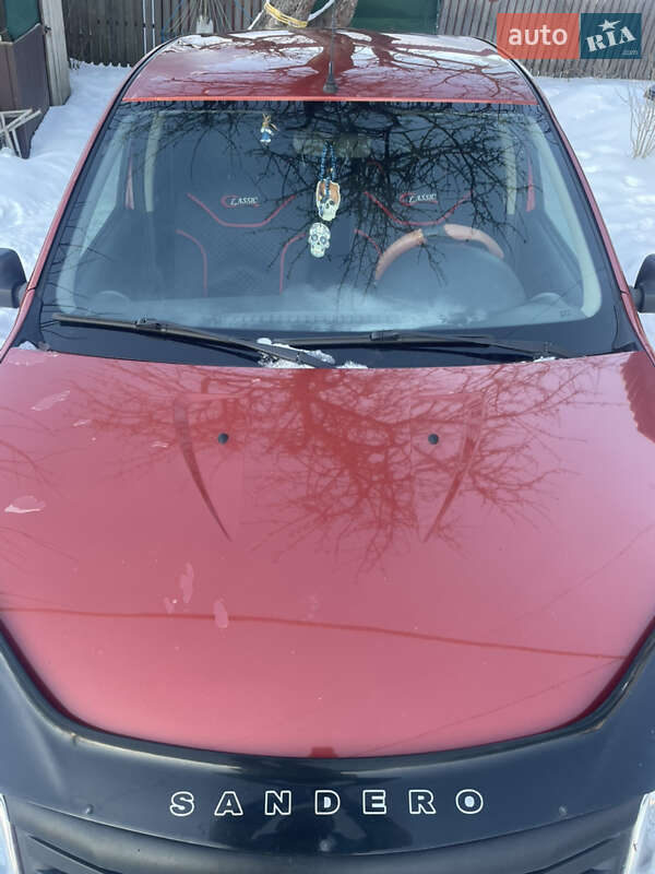 Хэтчбек Renault Sandero 2010 в Хмельницком