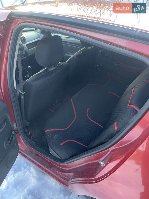 Хэтчбек Renault Sandero 2010 в Хмельницком