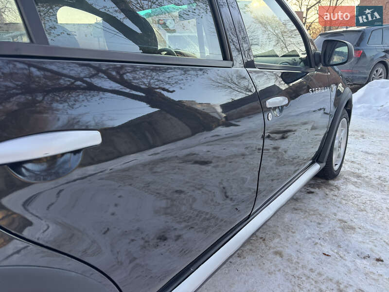 Хэтчбек Renault Sandero 2013 в Лубнах