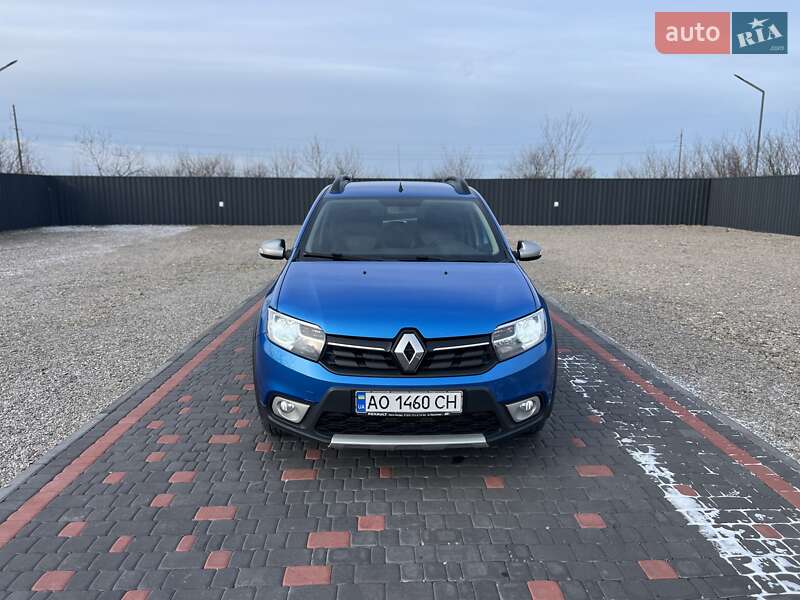 Хэтчбек Renault Sandero 2017 в Виноградове фото 3 Хэтчбек Renault Sandero 2017 в Виноградове