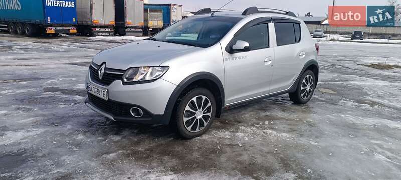 Renault Sandero 2013