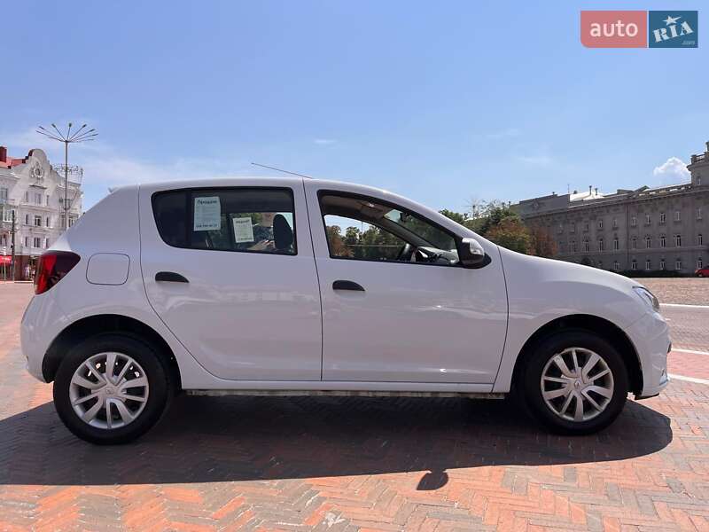 Хэтчбек Renault Sandero 2022 в Чернигове