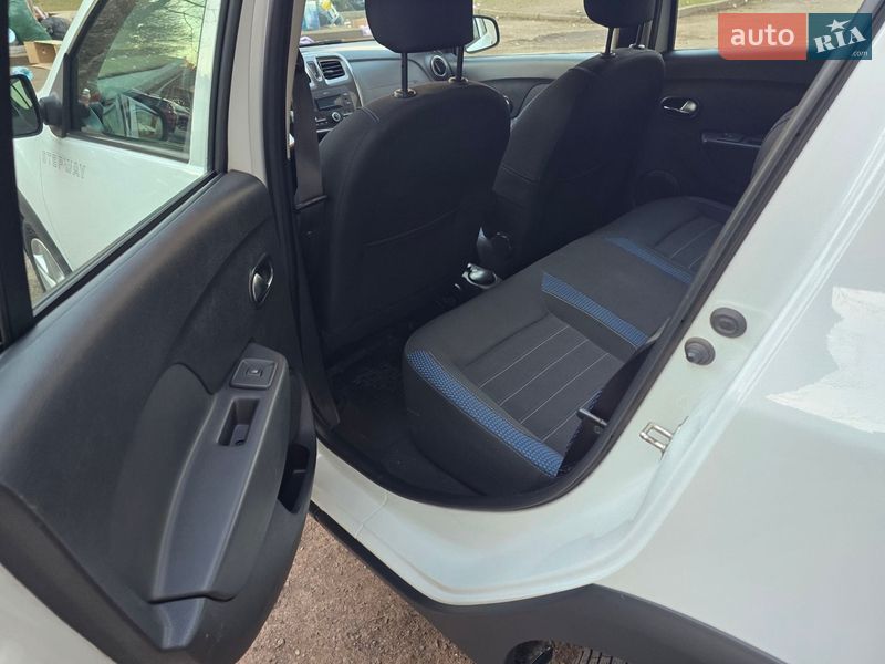 Хэтчбек Renault Sandero 2020 в Мукачево