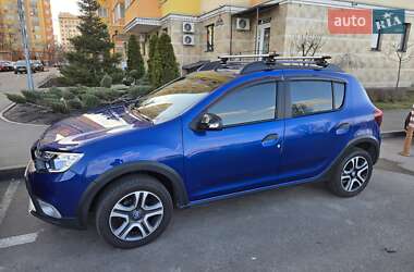 Хэтчбек Renault Sandero 2020 в Киеве