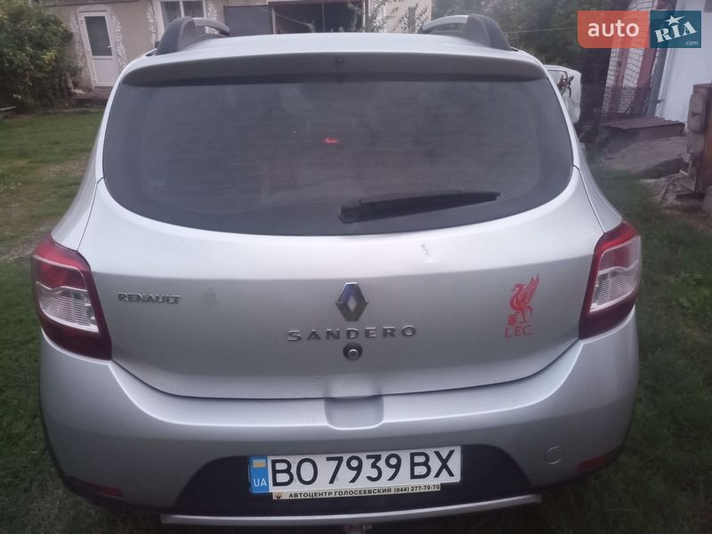 Хэтчбек Renault Sandero 2016 в Гусятине