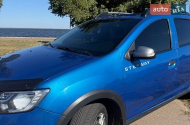 Хетчбек Renault Sandero 2016 в Черкасах