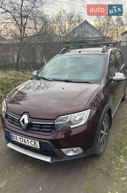 Хетчбек Renault Sandero 2017 в Полонному
