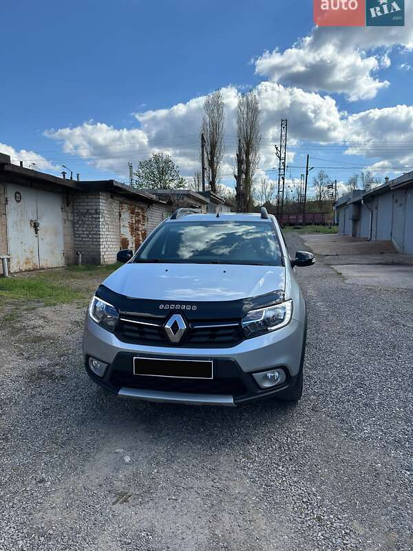 Хетчбек Renault Sandero 2020 в Кривому Розі фото 2 Хетчбек Renault Sandero 2020 в Кривому Розі
