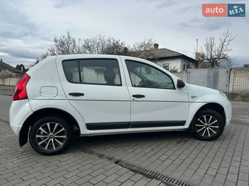 Хетчбек Renault Sandero 2012 в Кременчуці