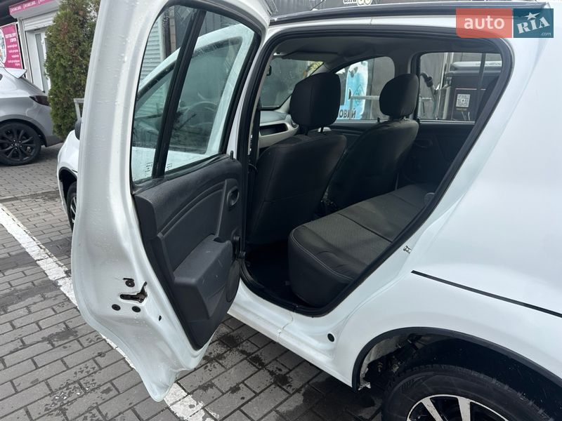 Хетчбек Renault Sandero 2012 в Кременчуці