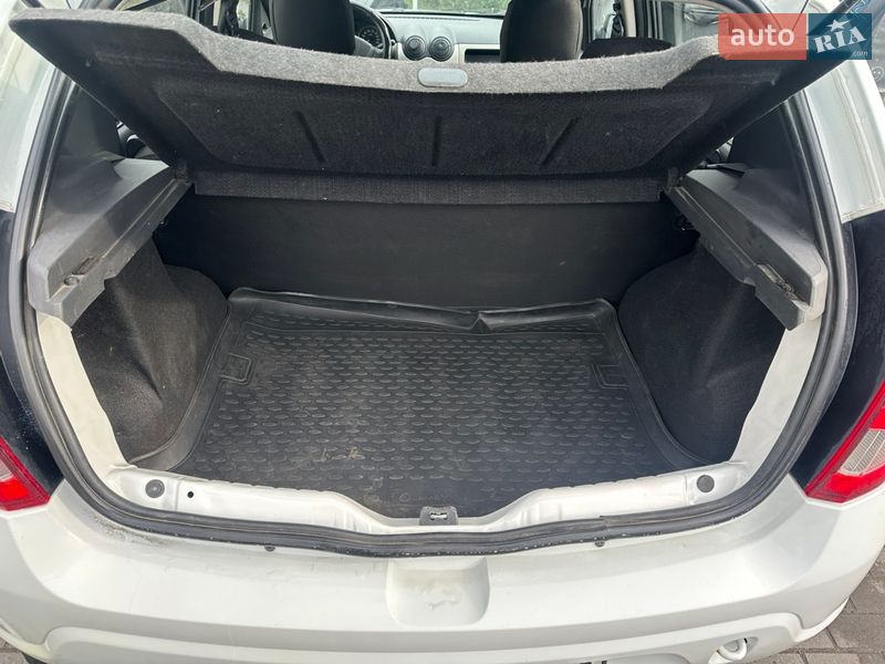 Хетчбек Renault Sandero 2012 в Кременчуці