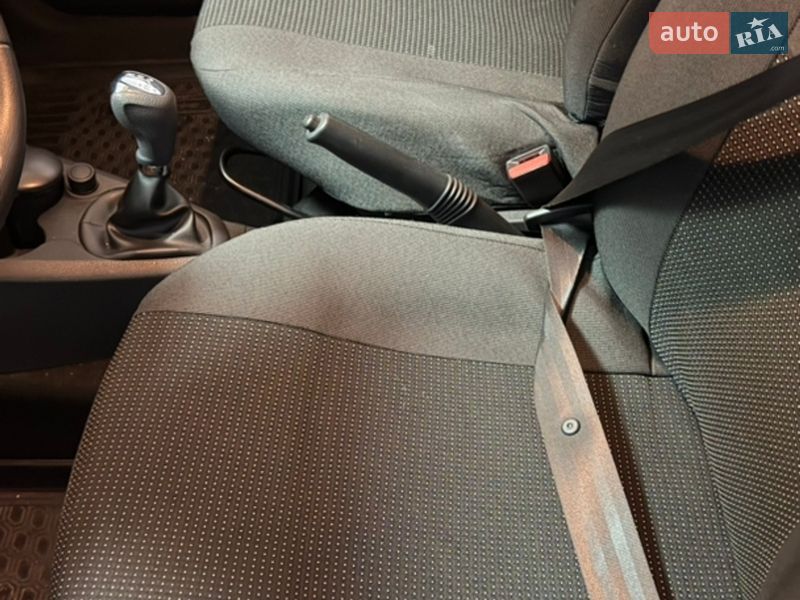 Хэтчбек Renault Sandero 2017 в Чернигове фото 12 Хэтчбек Renault Sandero 2017 в Чернигове