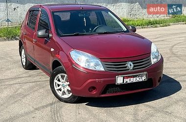 Хэтчбек Renault Sandero 2011 в Киеве