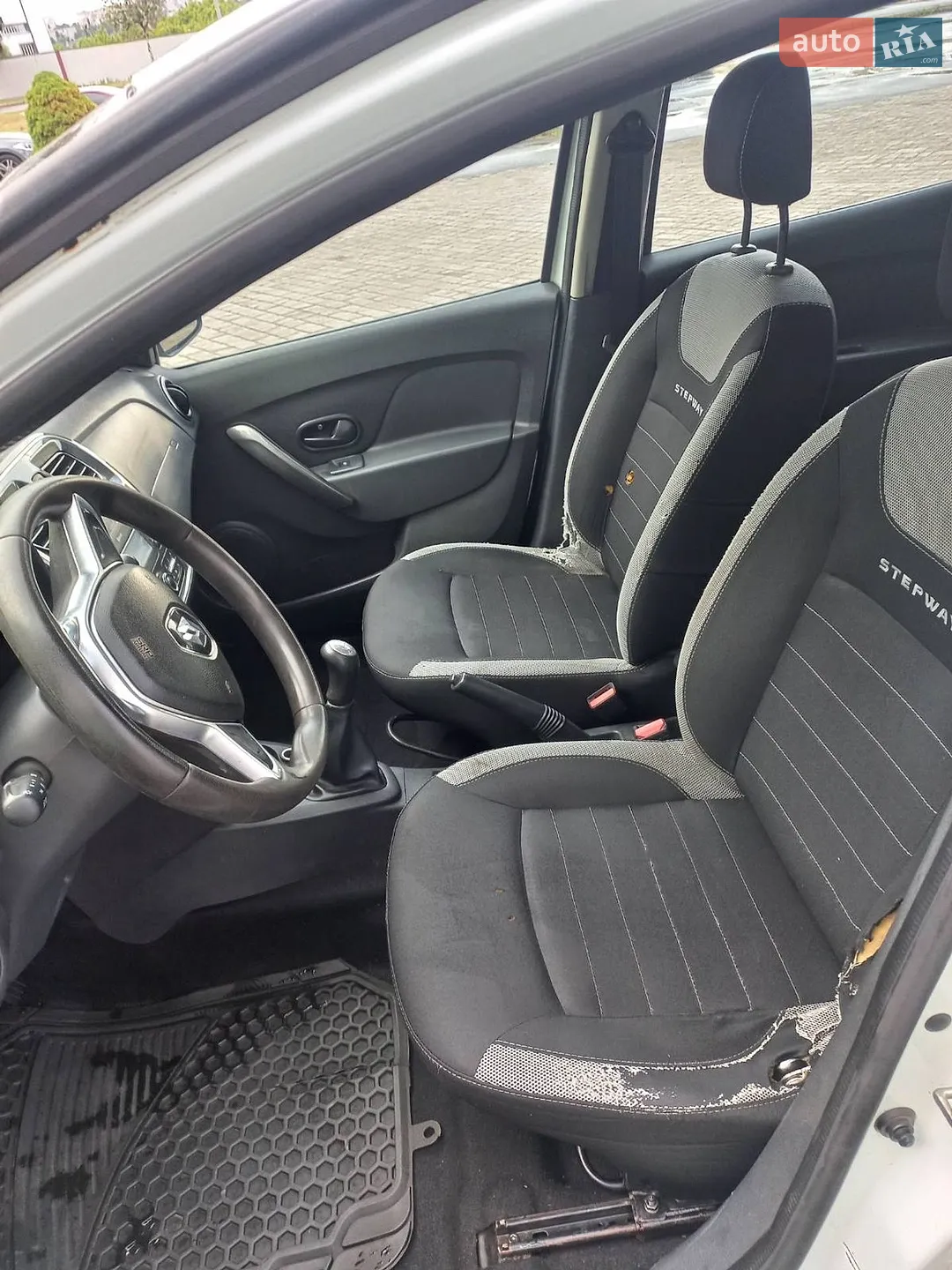 2017 Renault Sandero - мініатюра 2