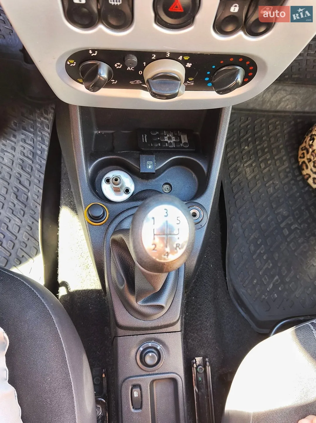 2011 Renault Sandero - мініатюра 14