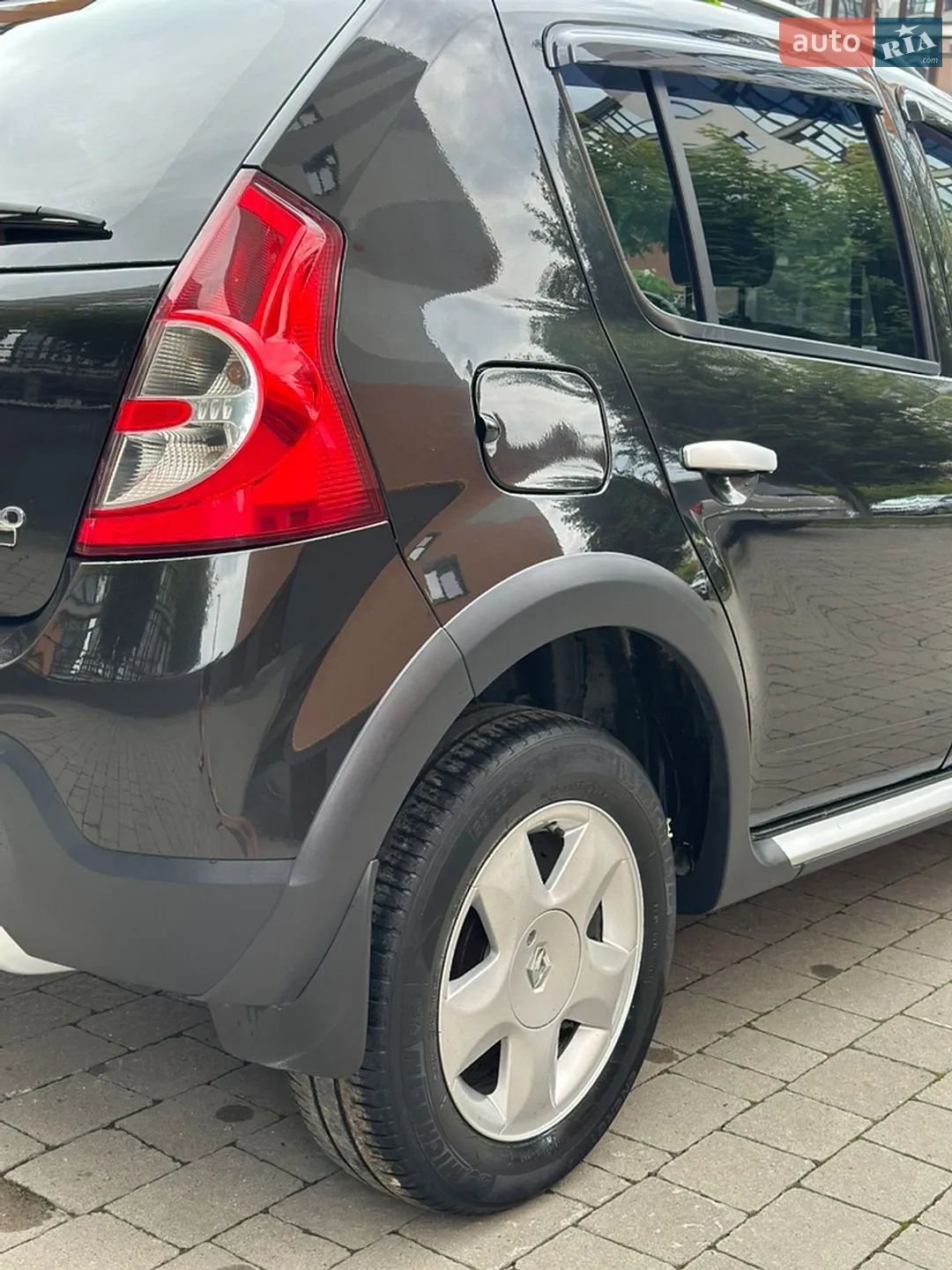 2011 Renault Sandero - мініатюра 19