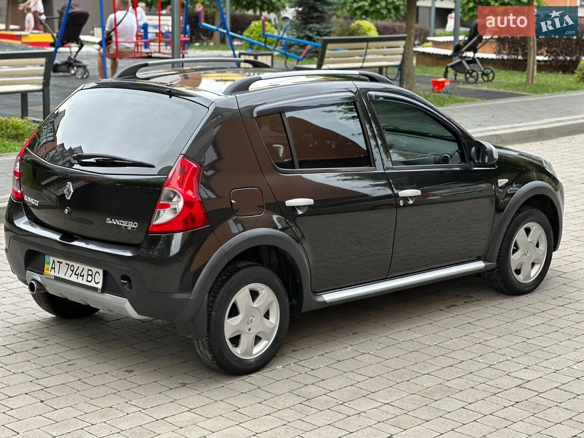 2011 Renault Sandero - мініатюра 87