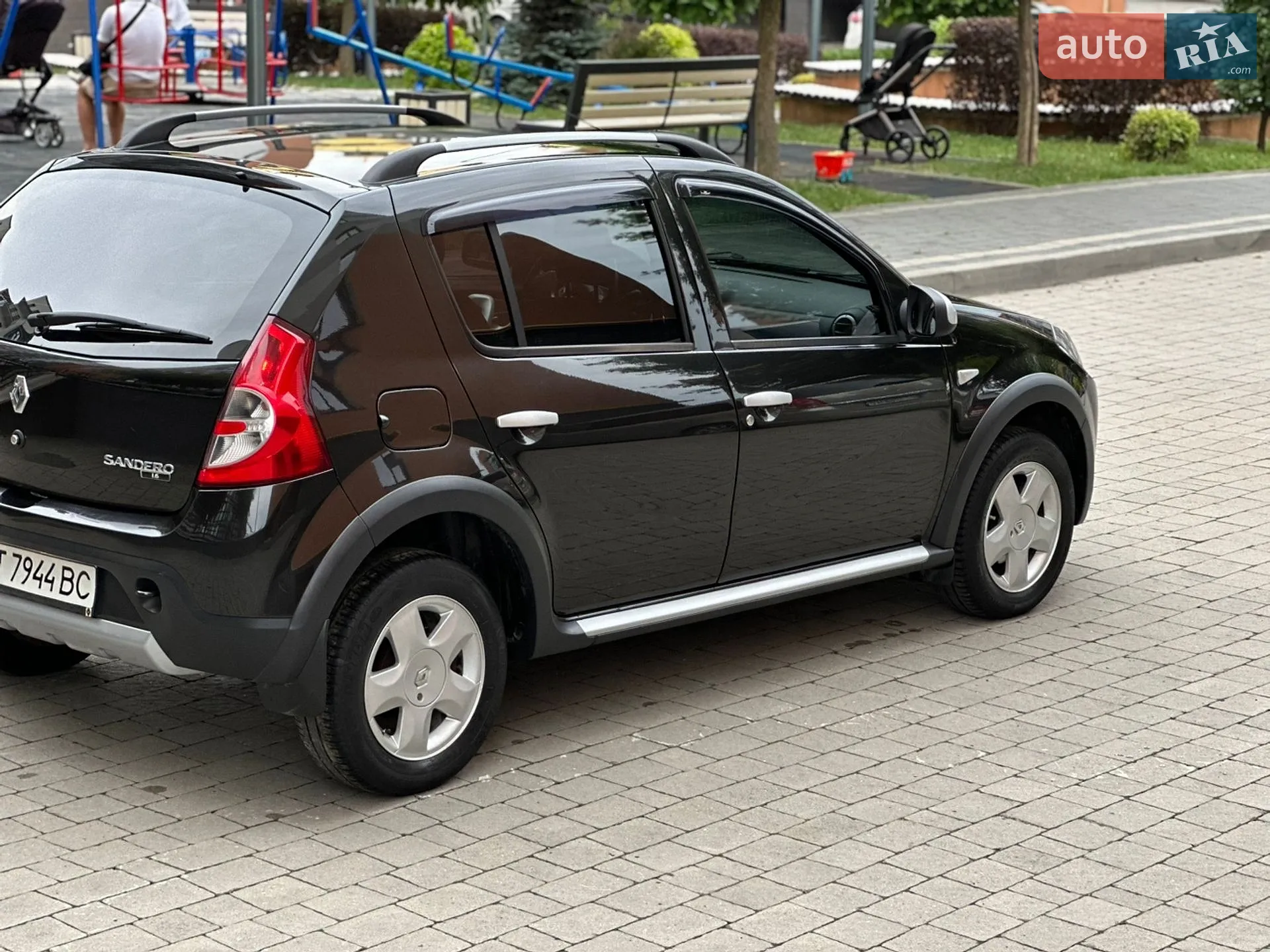 2011 Renault Sandero - мініатюра 88
