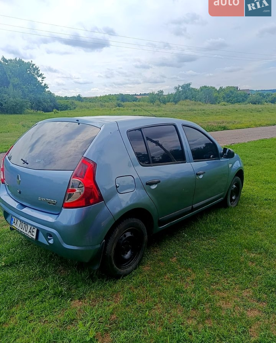 2010 Renault Sandero - мініатюра 19