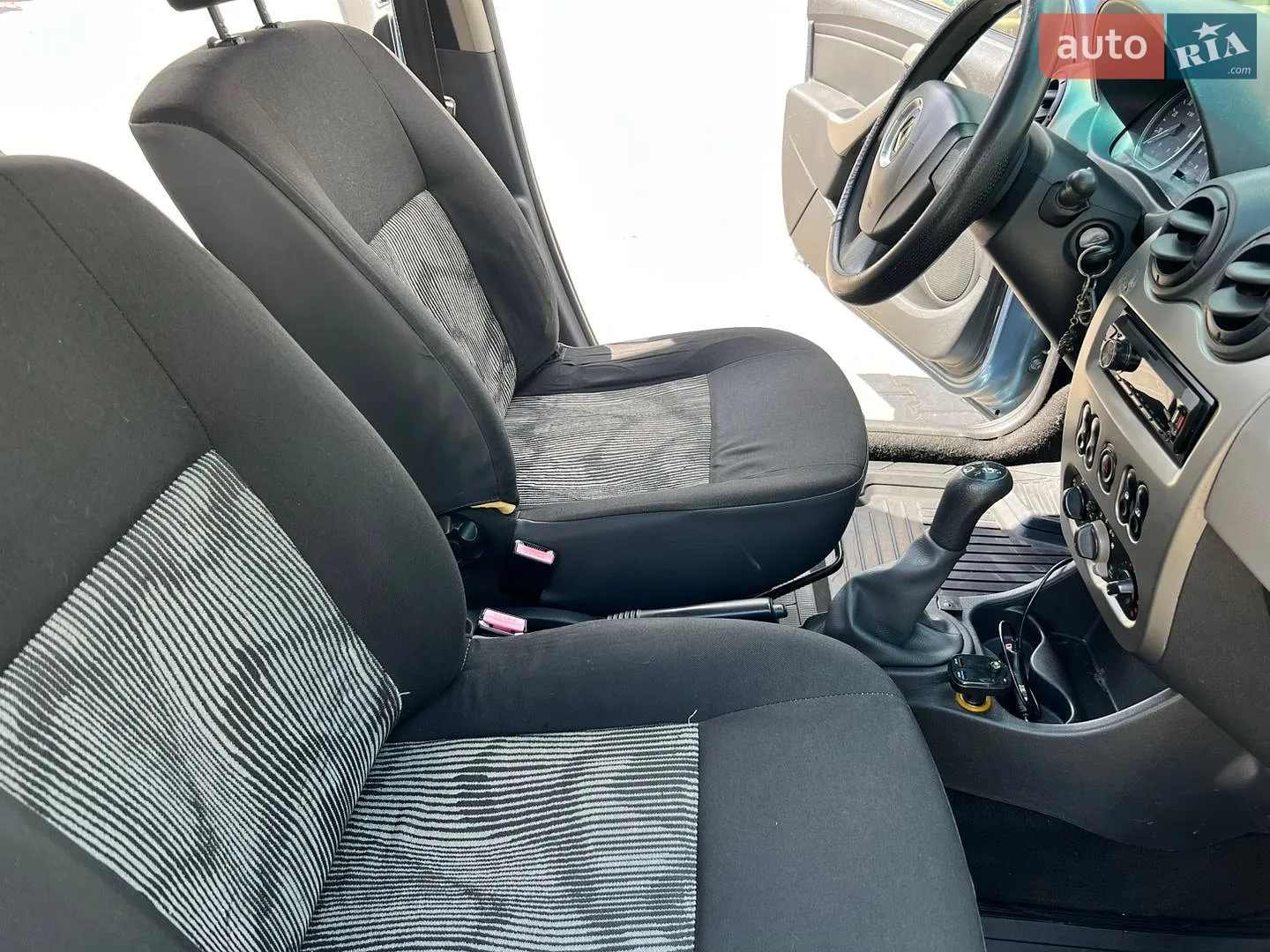 2011 Renault Sandero - мініатюра 19