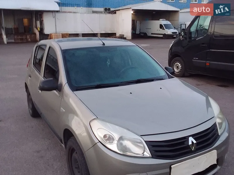 Renault Sandero 2012