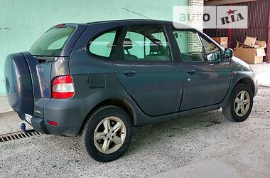 Универсал Renault Scenic RX4 2002 в Сваляве