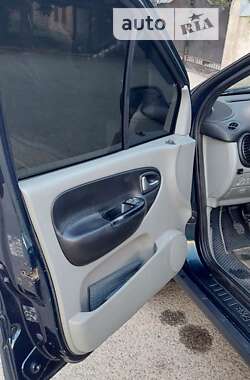 Мінівен Renault Scenic RX4 2002 в 