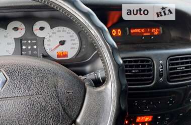 Мінівен Renault Scenic RX4 2002 в 
