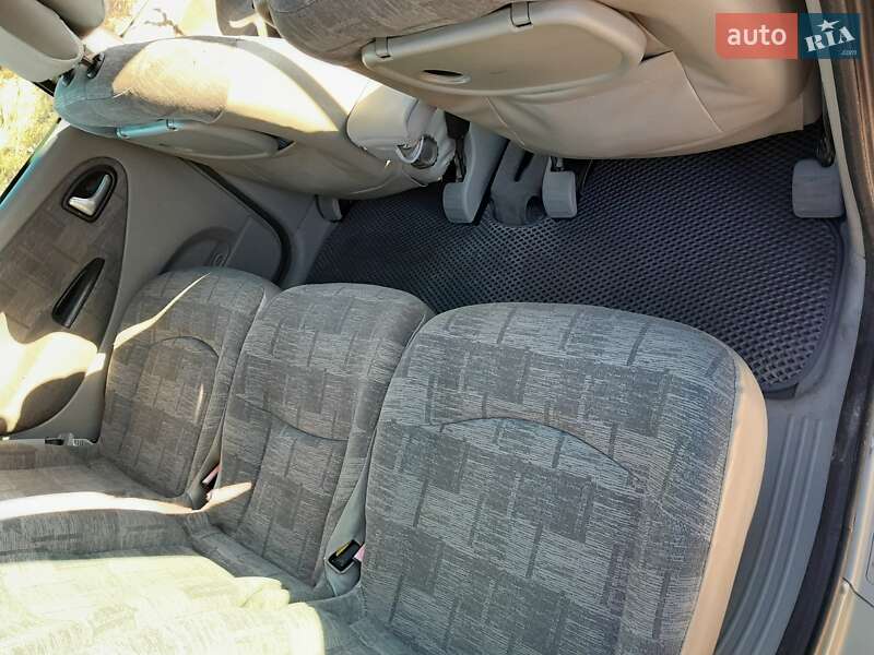 Мінівен Renault Scenic RX4 2002 в Обухові