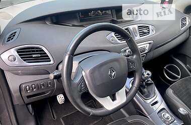 Минивэн Renault Scenic XMOD 2013 в 
