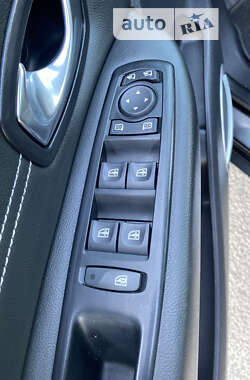 Минивэн Renault Scenic XMOD 2013 в 