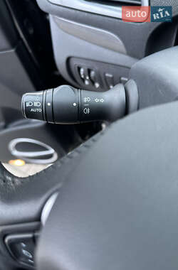 Минивэн Renault Scenic XMOD 2013 в 