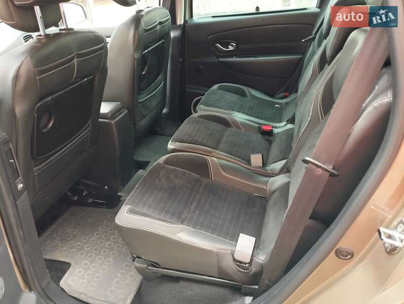 Мінівен Renault Scenic XMOD 2013 в Млиніві