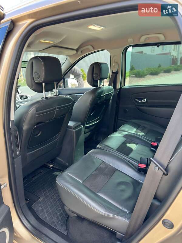 Минивэн Renault Scenic XMOD 2013 в Киеве